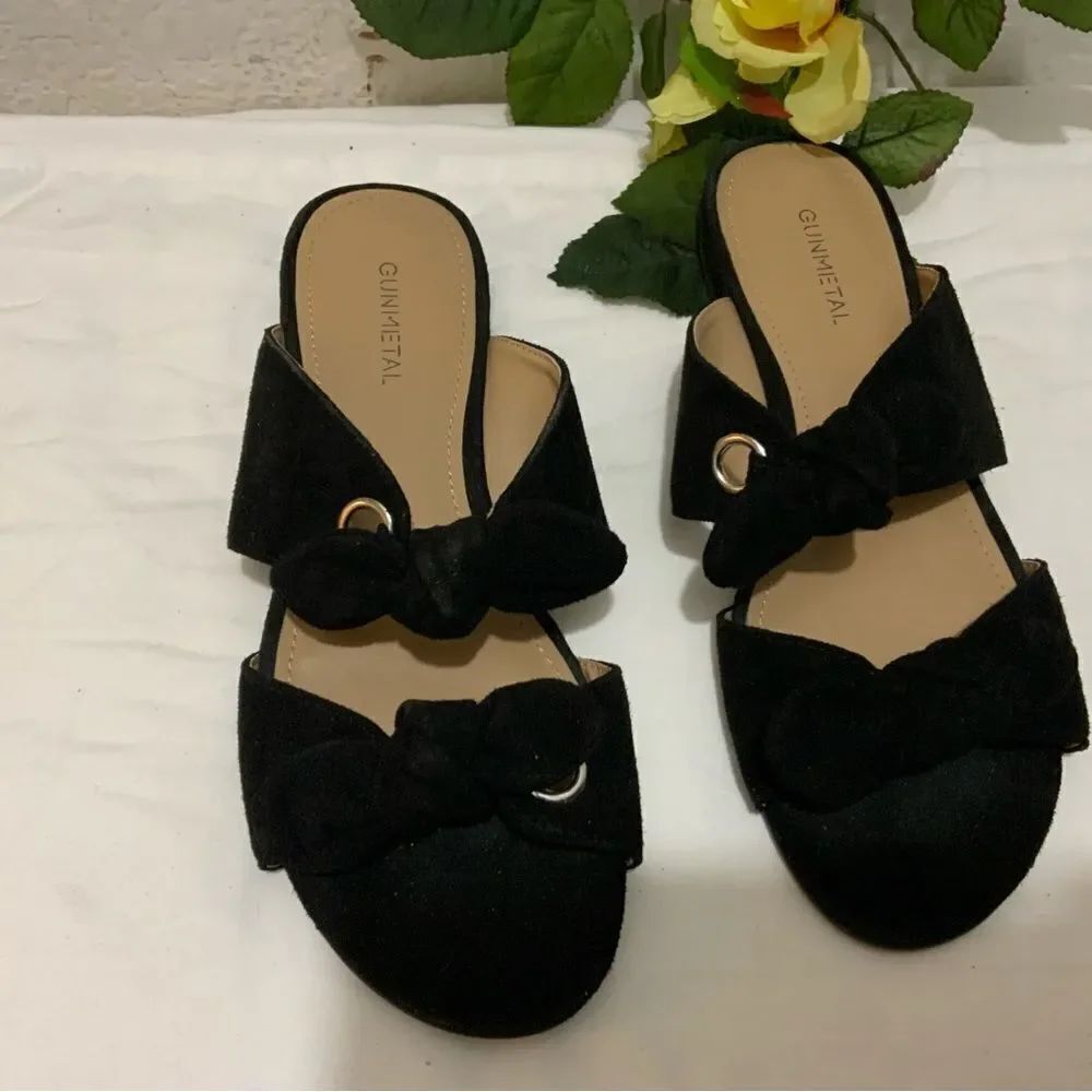 Gunmetal Slip On Flat Sandals Black Suede Bonya Bow Details Size 7.5
